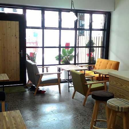 Taitung 4 57 Hostel מראה חיצוני תמונה