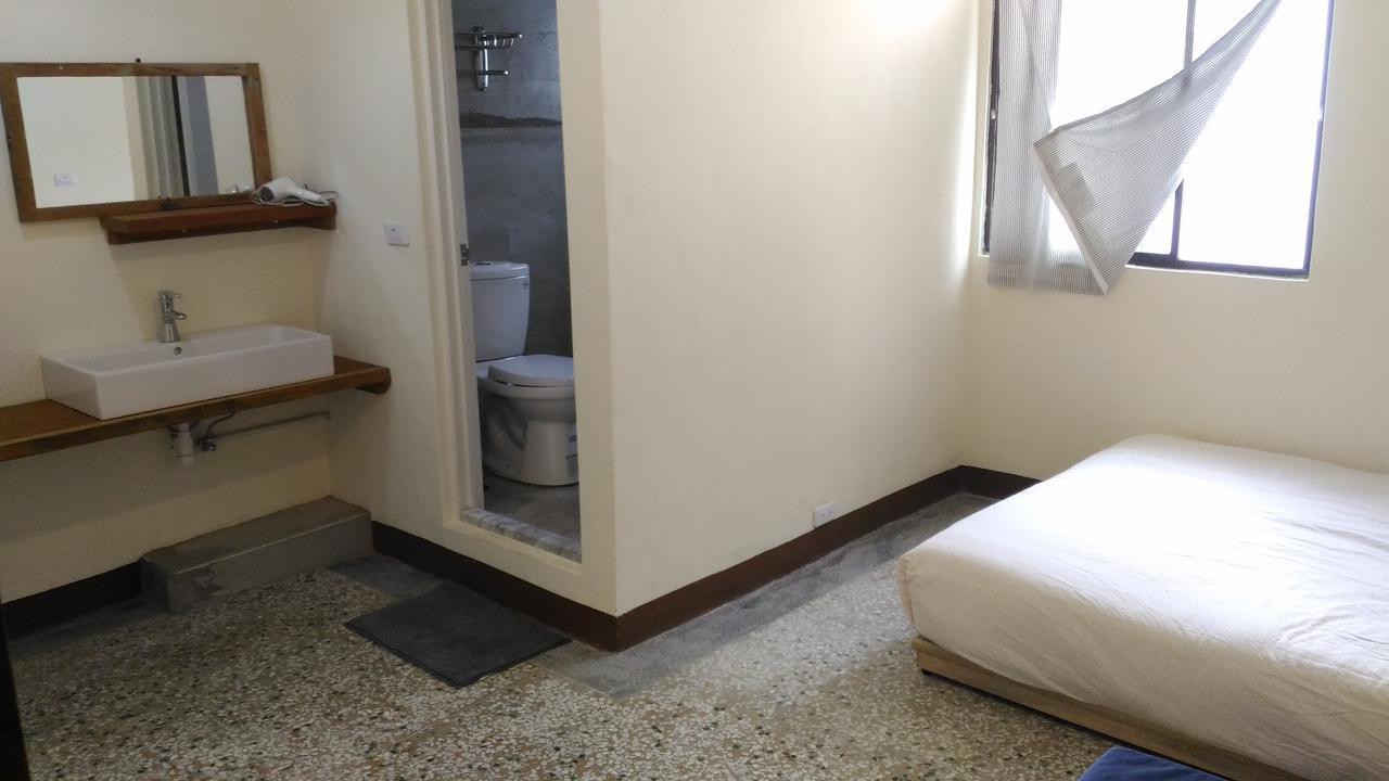 Taitung 4 57 Hostel מראה חיצוני תמונה